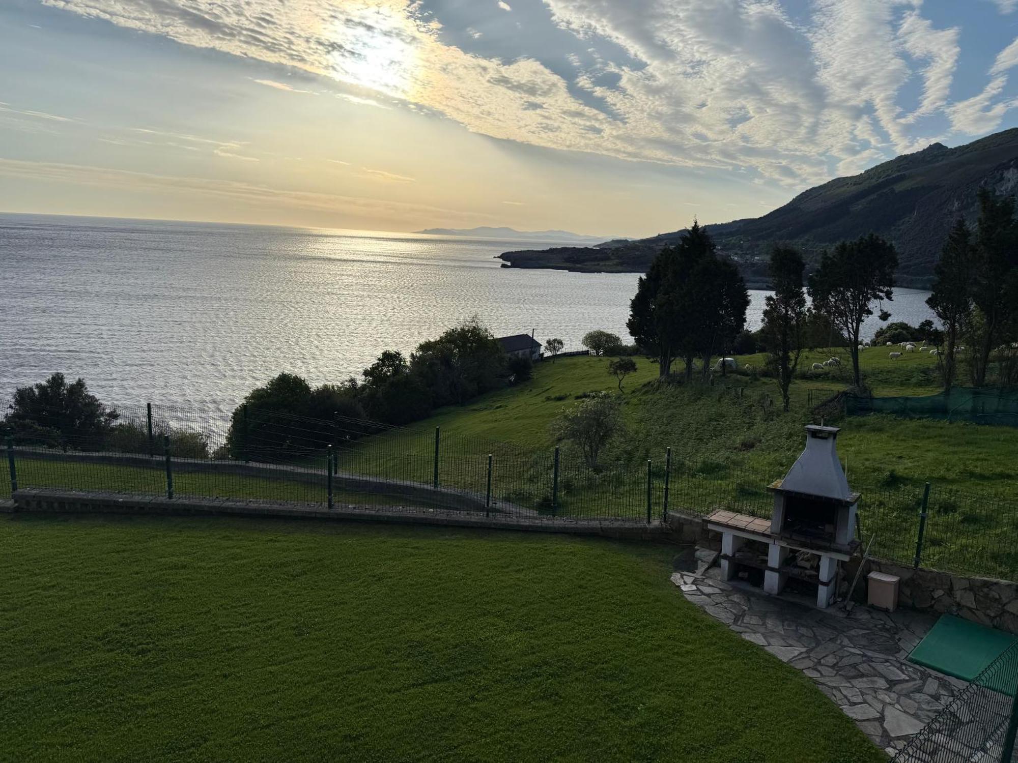Villa La Ballena De Sonabia Orinon Zewnętrze zdjęcie